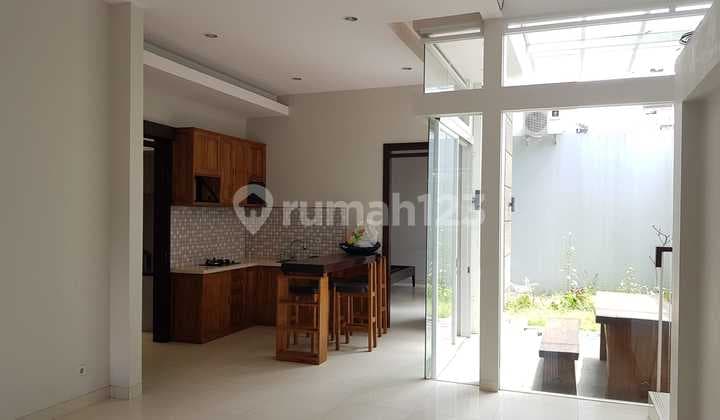 Rumah Minimalis Modern Bagus Setra Duta