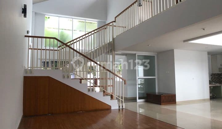 Rumah 2 Lantai Bagus Budi Indah