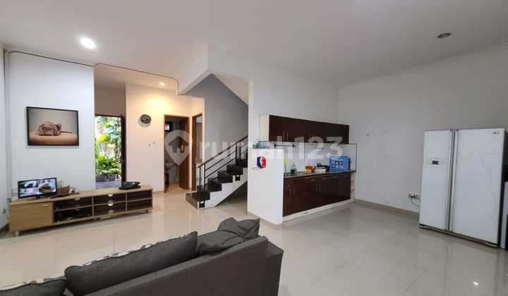 Rumah 2 Lantai Bagus Minimalis Setramurni