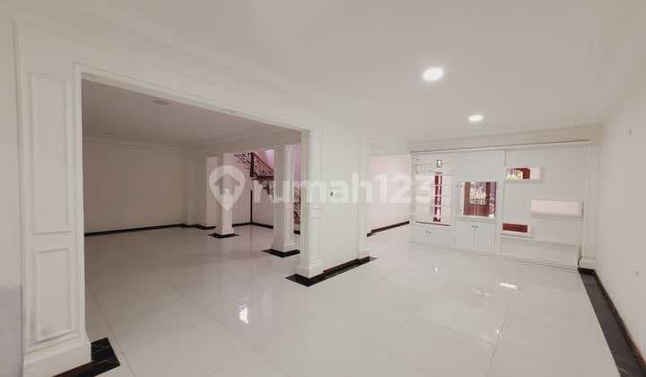 Rumah 2 Lantai Bagus Sayap Muara Bandung