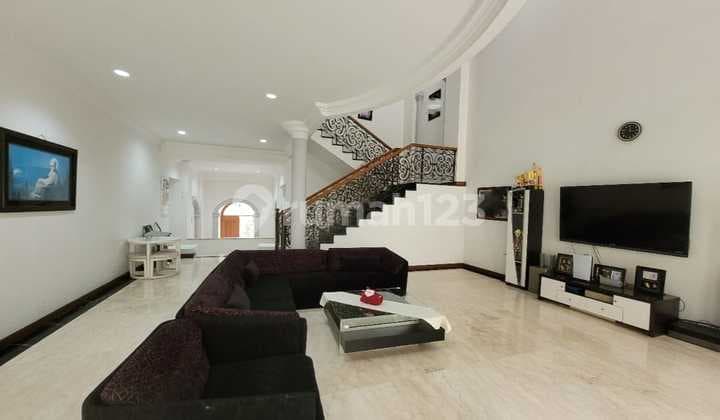 Good Deal Rumah 2 Lantai Bagus Semi Furnished Setra Duta, Bandung