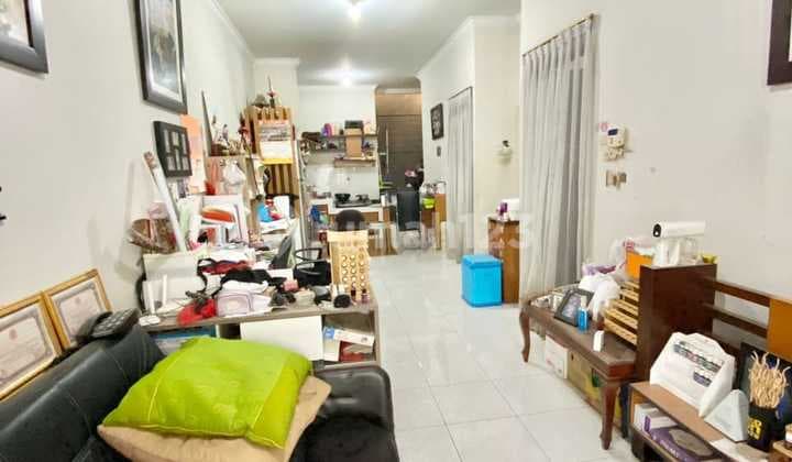 Nice House Taman Holis Indah Bandung