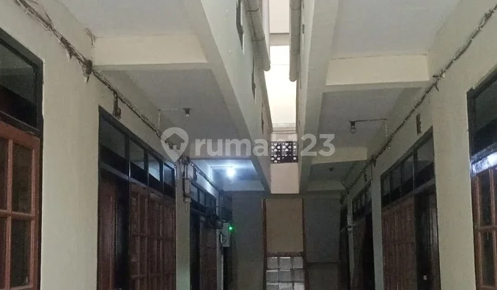 Kost 2,5 Lantai Sayap Garuda Maleber