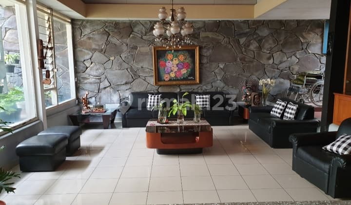 Rumah Bagus Budisari, Bandung