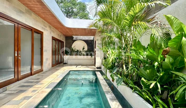Brand New Tropical Villa Fully Furnished in Kemenuh, Ubud