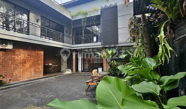 Investasi Strategis! Rumah 4 Kamar + Villa Private Pool Padonan