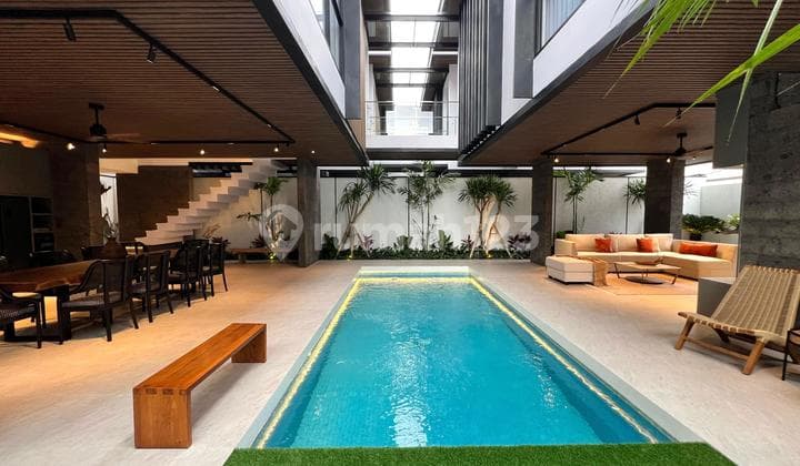 Brand New Modern Tropical Luxury Villa Canggu