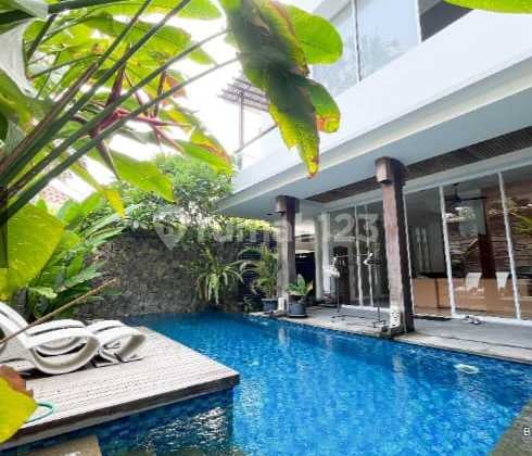 LUXURY VILLA KEROBOKAN FULLY FURNISHED DEKAT SEMINYAK