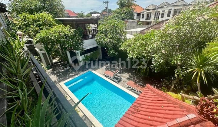 Guest House 13 Rooms Kerobokan - Fully Furnished, Land Area 524 M²