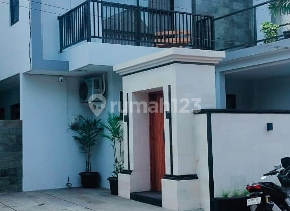 Brand New Villa Modern Seminyak Kawasan Elit