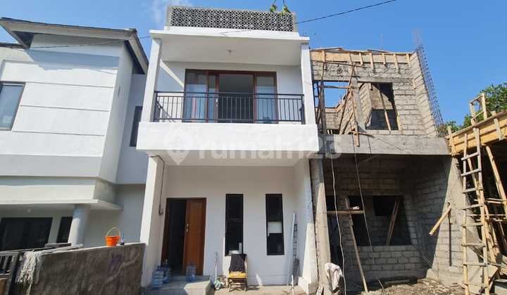 Rumah 3 Lantai Di Jimbaran One Gate System