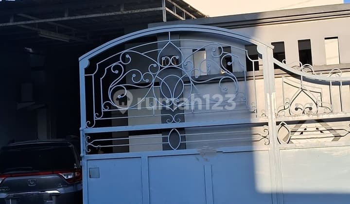 Rumah Modern Minimalis Akses Bagus Gatsu Barat Denpasar