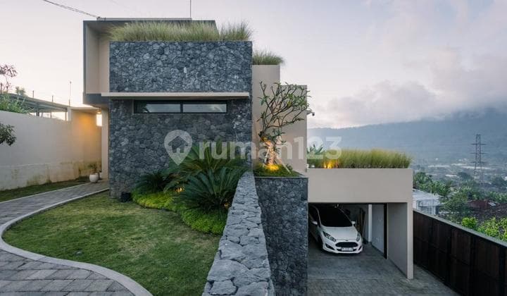 Brand New Villa View Menawan Super Mewah Bedugul