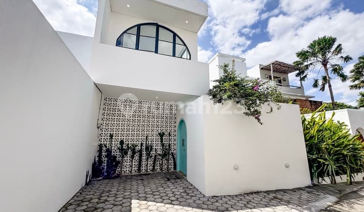 Tropical Modern Villa Canggu Near Pererenan Beach
