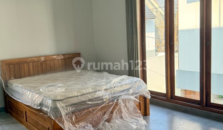 Rumah Dekat Pantai Matahari Terbit di Sanur