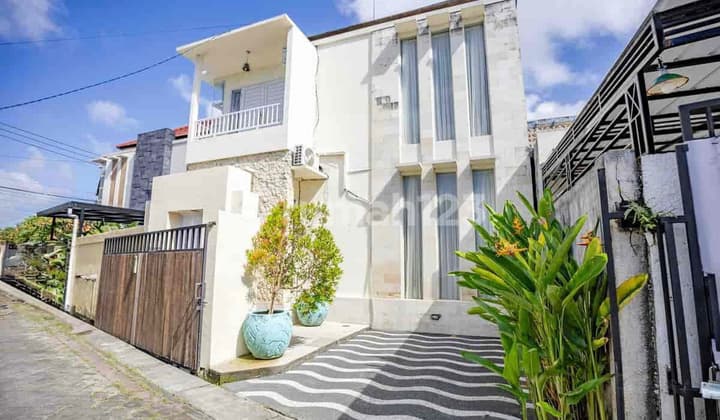 Villa 2 Lantai SHM Fully Furnished Jimbaran - Dekat Tol & Bandara