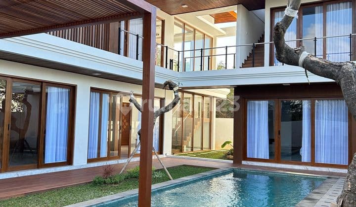 Villa Nusa Dua Ready to Occupy Fully Furnished and Sea View
