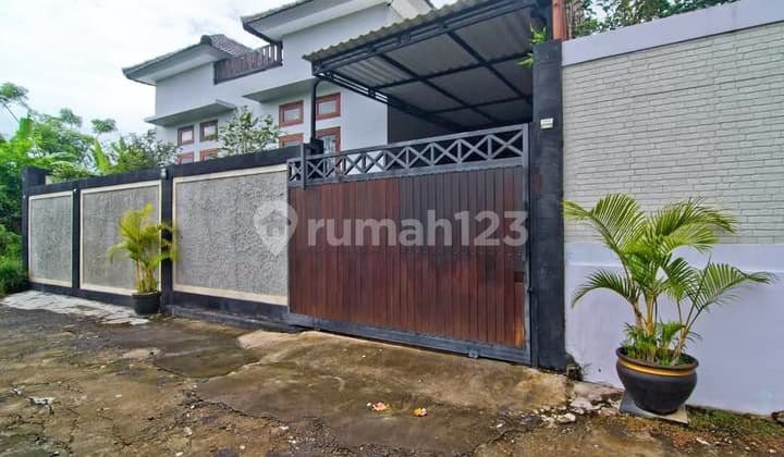 Villa View Sawah Fully Furnished Dekat Pantai Saba