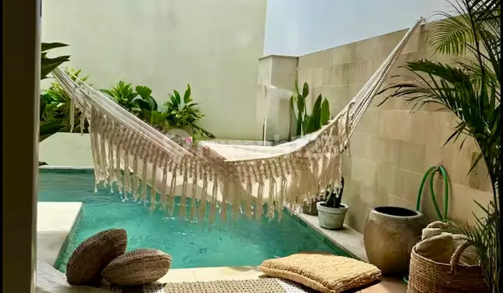 Villa Cantik Fully Furnished Pengubugan Kerobokan - Freehold Title