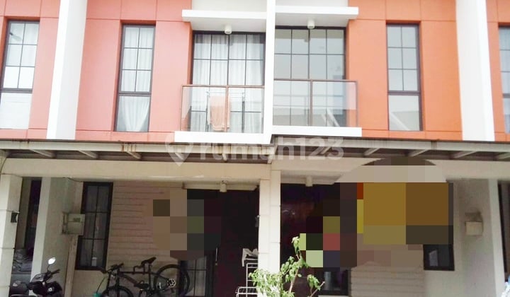 Rumah Green Village Cipondoh, 2 Lantai Kondisi Bagus