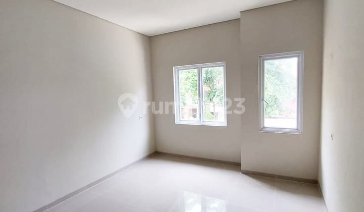 3-Story Residential House in Taman Ratu West Jakarta Negotiable