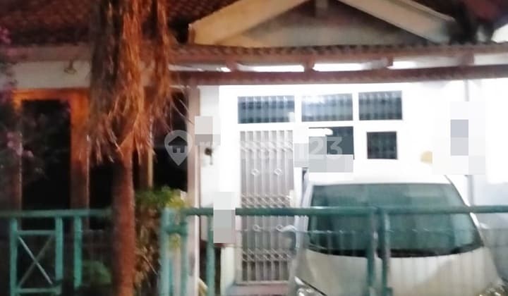 Minimalist House in Metro Permata 1, Karang Tengah, Tangerang