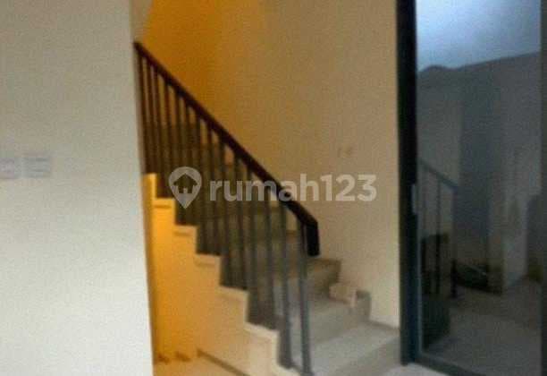 Dijual Rumah Full Furnished di Kawasan Cisauk Tangerang Nego