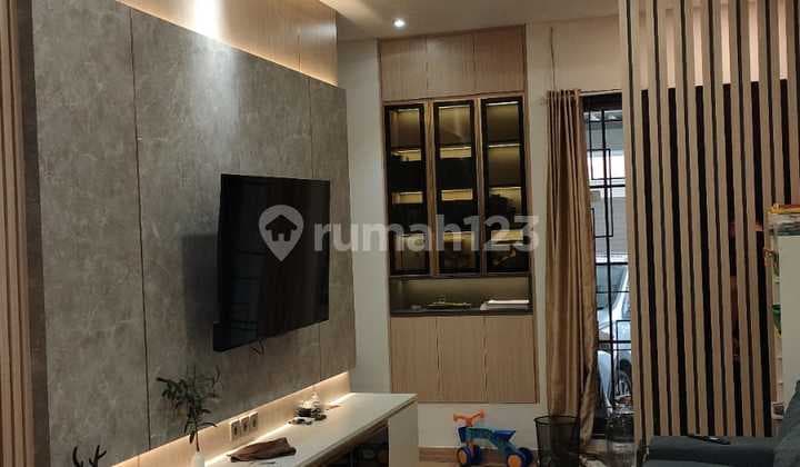 Rumah di Green Village Dengan Kondisi Terawat di Tangerang Nego