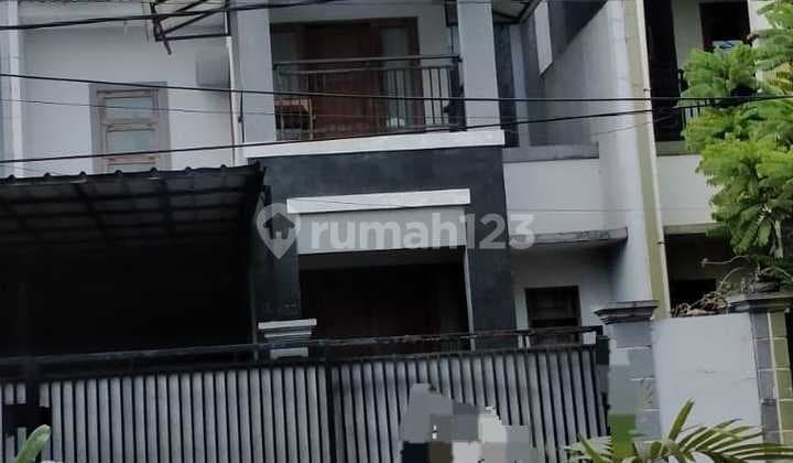 Ready-to-Live House in East Bekasi Strategic Location Negotiable