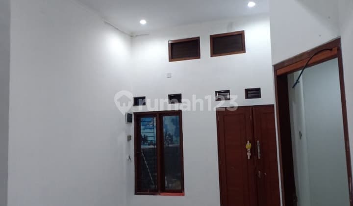 Rumah Siap Huni di Pasar Rebo Jakarta Timur Lokasi Strategis