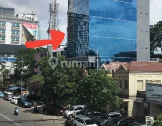 Gedung di Brand New Kantor Bisnis Indonesia di Jakarta Pusat Gedung di Brand New Kantor Bisnis Indonesia di Jakarta Pusat