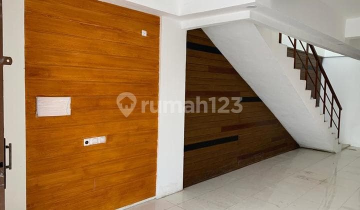 Cepat Ruko Siap Pakai 2 Lantai di Graha Raya Strategis