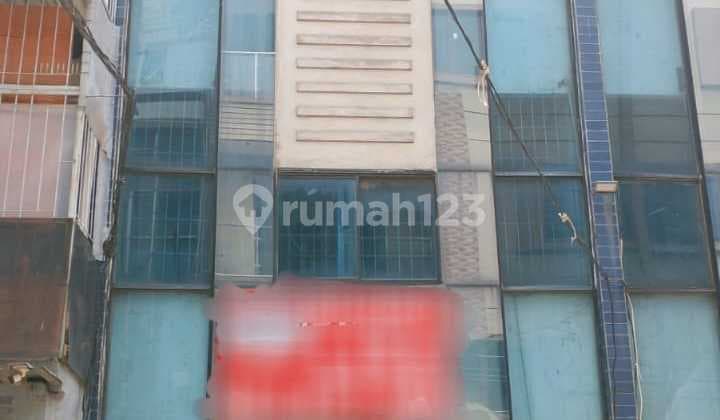 Ruko 3 Lantai Siap Pakai di Kemang Pratama Bekasi Jawa Barat