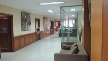 Ruko Gandeng di Cikini Raya 5 Lantai di Jakarta Pusat Strategis