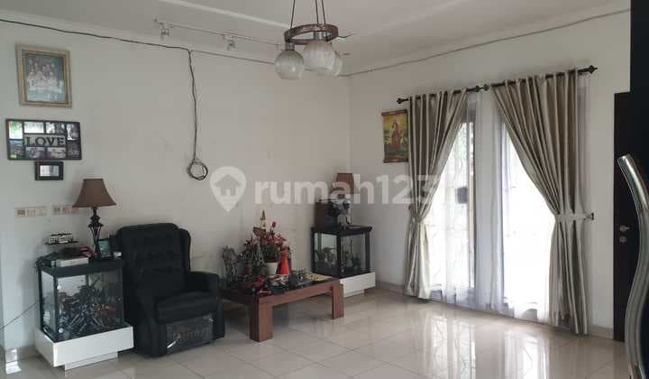Rumah Siap Huni di Kebon Jeruk Jakarta Barat Posisi Hoek