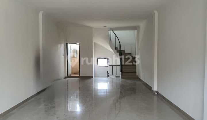 Ruko 3,5 Lantai Siap Pakai di Pasar Minggu Jakarta Selatan Nego