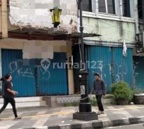 Ruko Siap Pakai di Margonda Depok Jawa Barat Lokasi Strategis Nego