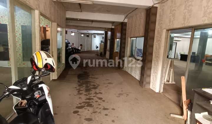 Ruko Siap Pakai di Cempaka Putih Jakarta Barat Strategis