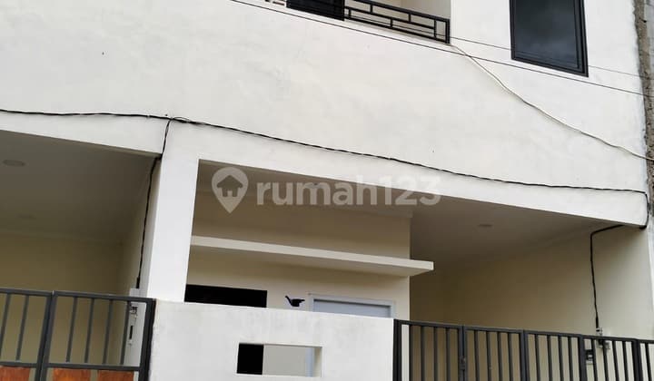 Residential House in Citra 1 Kalideres, West Jakarta Strategic Location