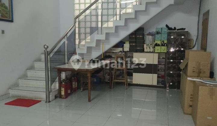 2-Story Ready-to-Occupy House in Psdemangan, West Jakarta Negotiable