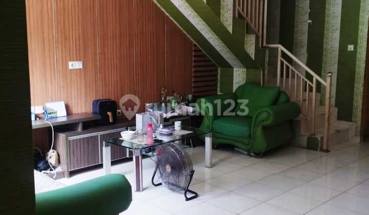 Rumah 2 lantai di Taman Semanan Indah Jakarta Barat Lokasi Bagus