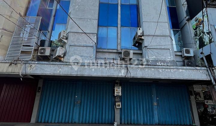 Ruko 2 Jejer di Klampis Jaya Surabaya, Jarang Ada