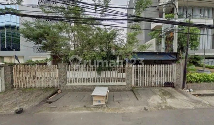 Affordable House in Embong Kenongo, Central Surabaya Affordable House in Embong Kenongo, Central Surabaya