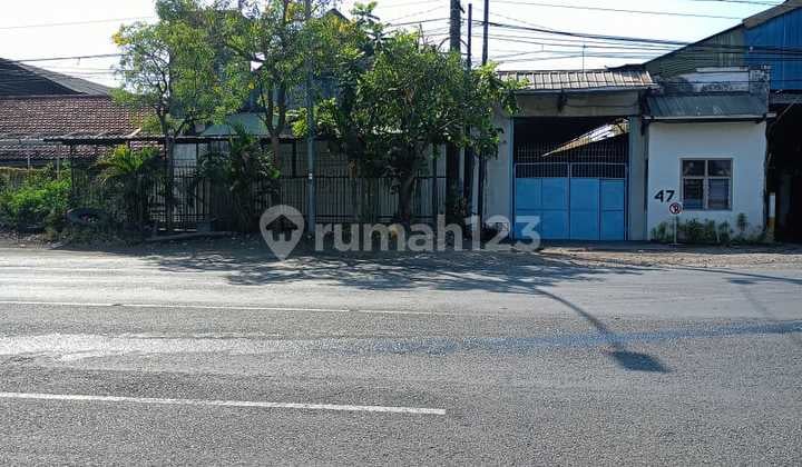 Quick sale, warehouse in a strategic location, Zero Street Mastrip Kedurus, Surabaya. Quick sale, warehouse in a strategic location, Zero Street Mastrip Kedurus, Surabaya.
