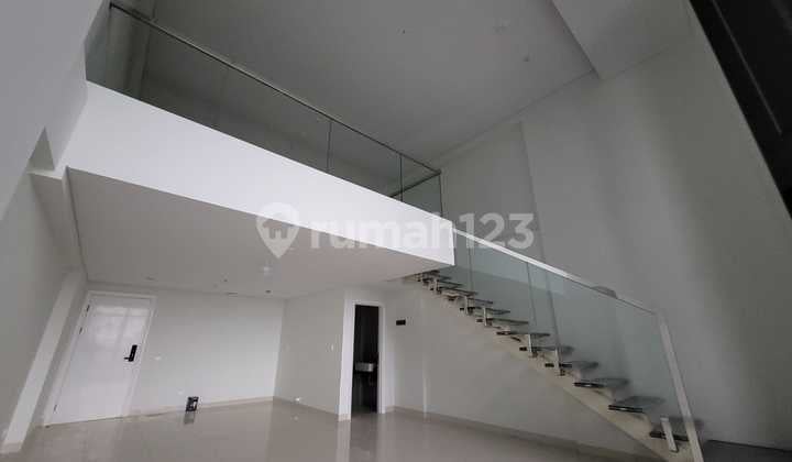 Soho Apartment for Sale in Vieloft Ciputra World Surabaya, 2 Floors