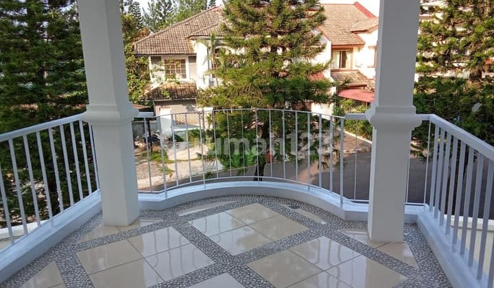 Rumah Siap Huni Posisi Hoek, View Gunung Pancar dekat ke Taman Budaya Sentul City