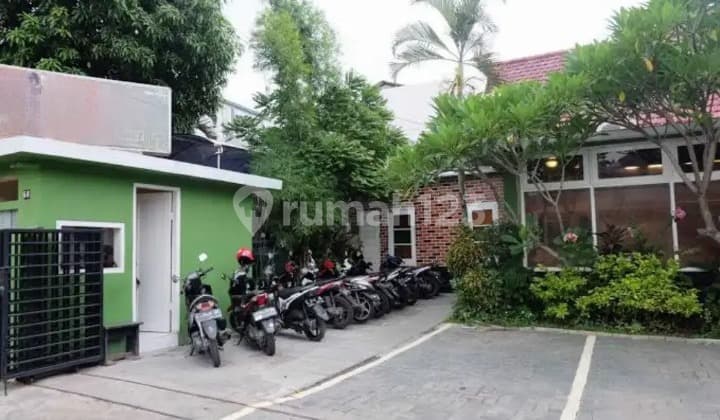 Rumah Usaha Ex Spa Jalan Prapanca, Dkt Raya Diponegoro