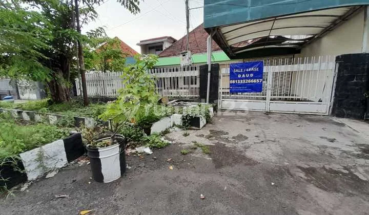 Murah Dijual Rumah Ex Kantor Jalan Lombok, Gubeng. Flores Bawean
