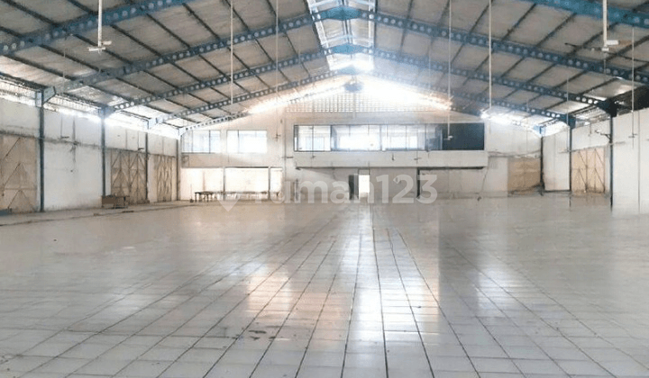 Warehouse Price Drop on Boboh Main Road, Menganti, Gresik