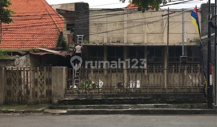Murah Strategis Rumah Komersil Jl .sulawesi Surabaya